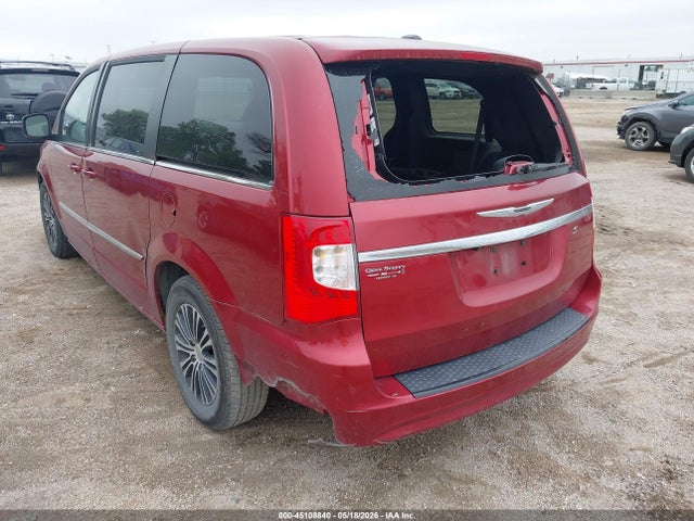 Chrysler Town & Country S