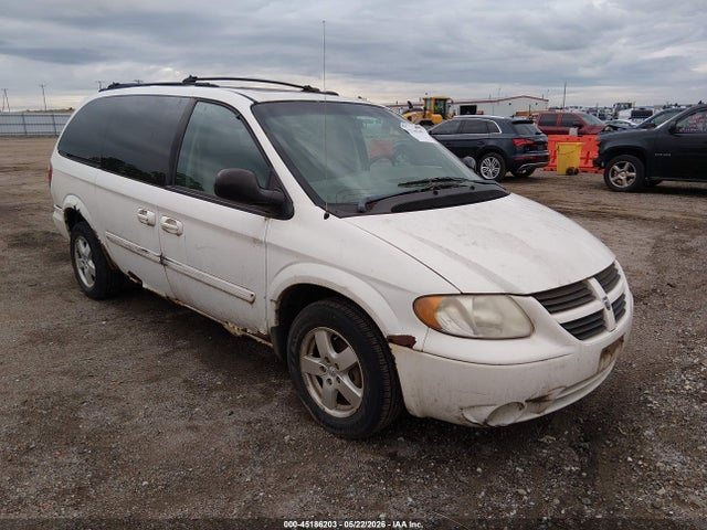 Salvage Dodge Grand Caravan Image