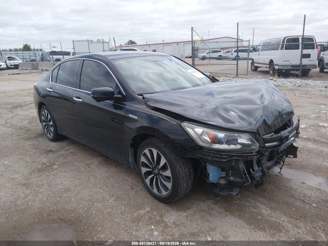 Salvage Honda Accord Image