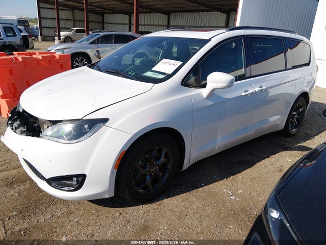 Chrysler Pacifica Touring L Plus