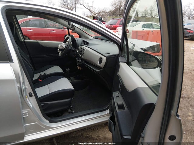 Toyota Yaris Le