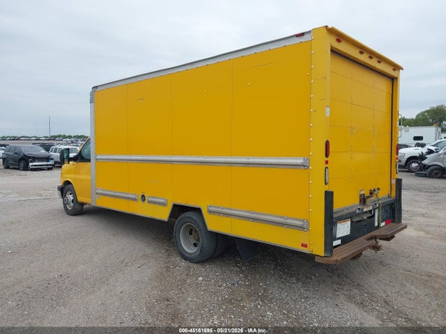 General Motors Savana Cutaway Work Van