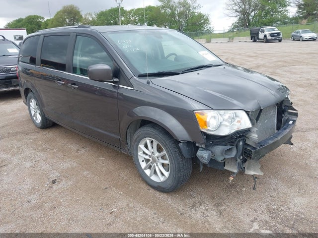 Salvage Dodge Grand Caravan Image