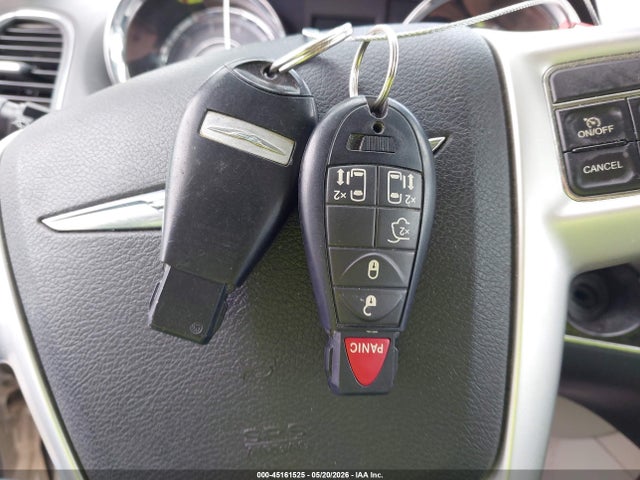 Chrysler Town & Country Touring