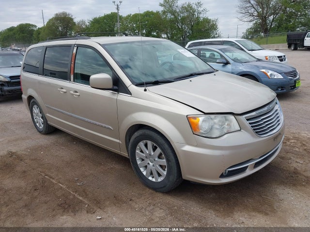 Salvage Chrysler Town & Country Image