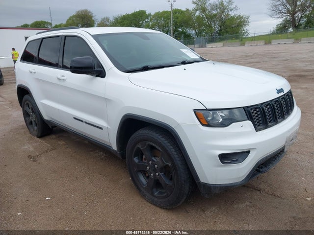 Salvage Jeep Grand Cherokee Image