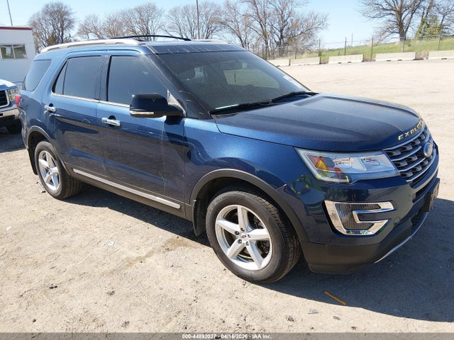 Salvage Ford Explorer Image