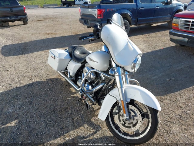 Salvage Harley-Davidson Flhx Image
