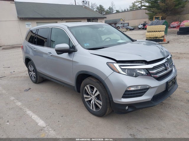 Salvage Honda Pilot Image
