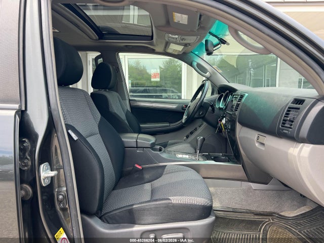 Toyota 4Runner Sport V6