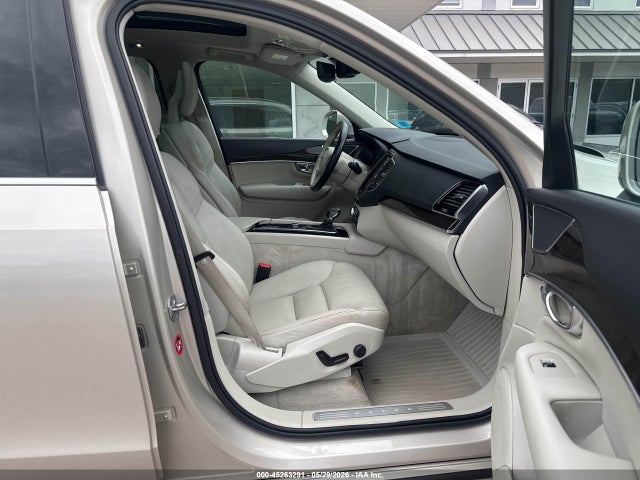 Volvo XC90 T6 Momentum