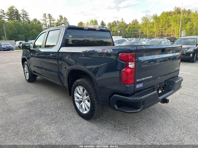 Chevrolet Silverado 1500 4wd  Short Bed Custom