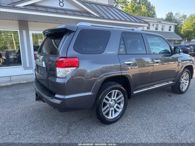 Toyota 4Runner Limited V6
