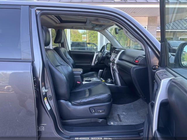 Toyota 4Runner Limited V6