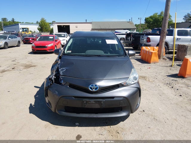 Toyota Prius v Three