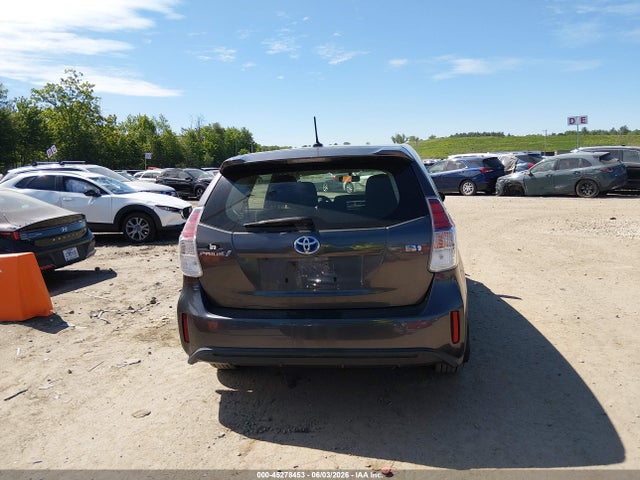 Toyota Prius v Three