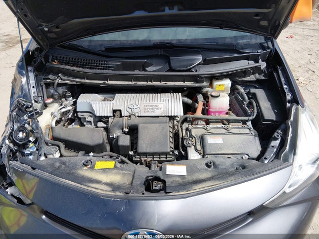 Toyota Prius v Three
