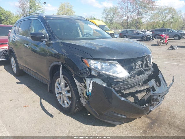 Salvage Nissan Rogue Image