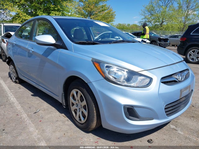 Salvage Hyundai ACCENT Image