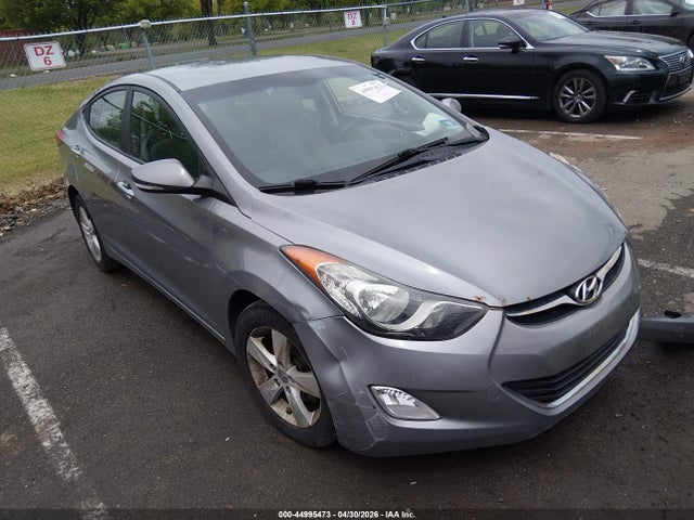 Salvage Hyundai ELANTRA Image
