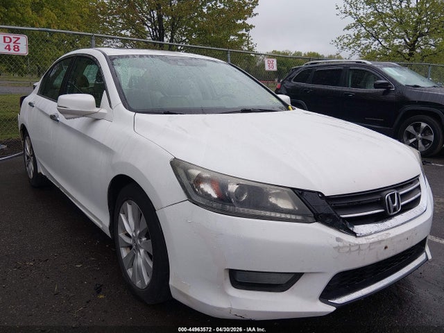 Salvage Honda Accord Image