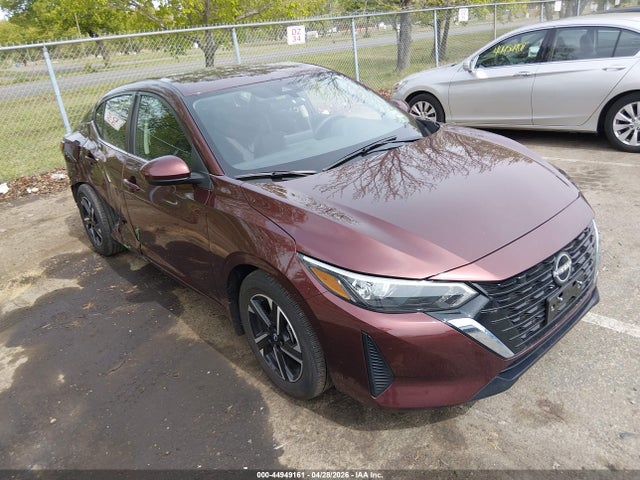 Salvage Nissan Sentra Image