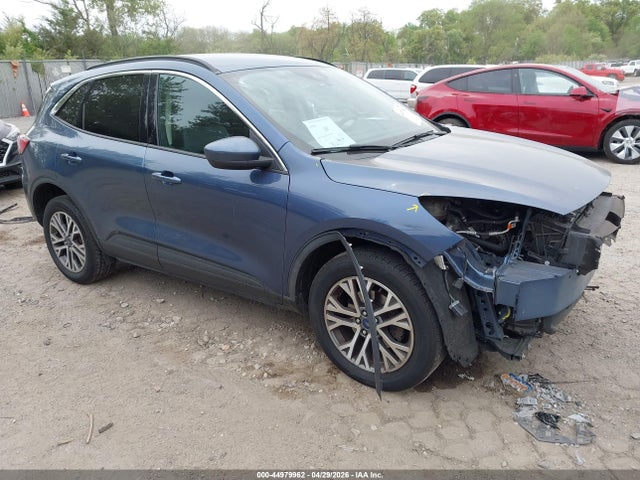 Salvage Ford Escape Image