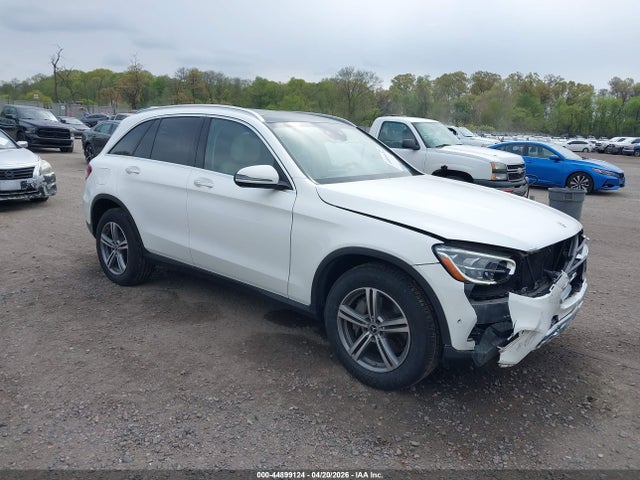 Salvage Mercedes-Benz GLC Image