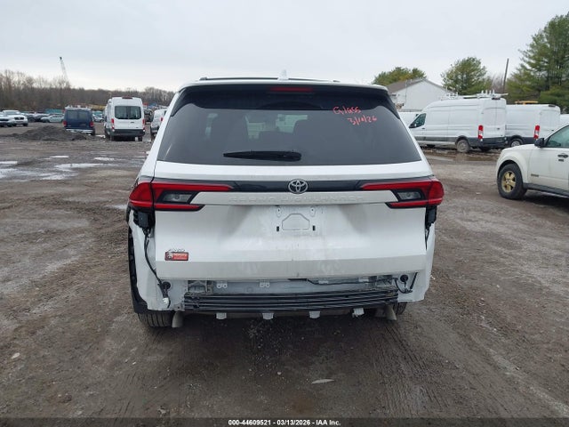Toyota Grand Highlander Le