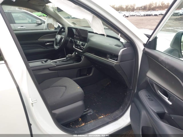 Toyota Grand Highlander Le