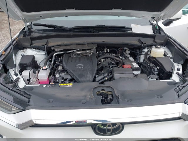 Toyota Grand Highlander Le