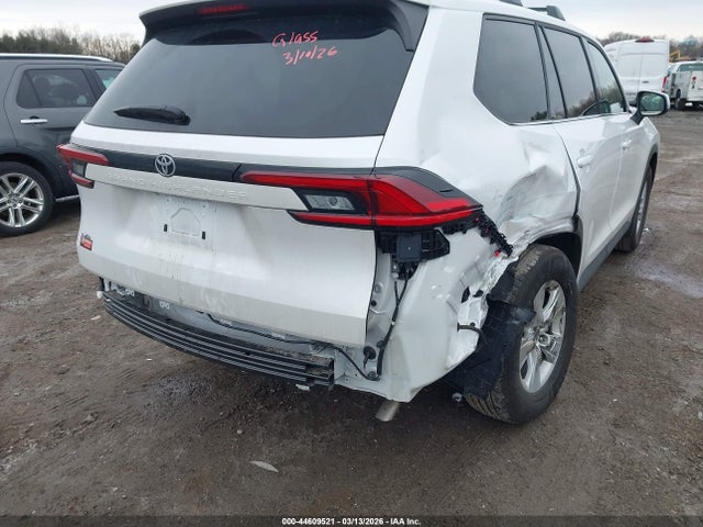 Toyota Grand Highlander Le