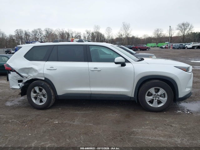 Toyota Grand Highlander Le