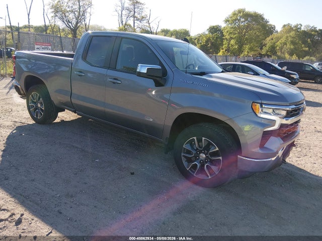 Salvage Chevrolet Silverado 1500 Image