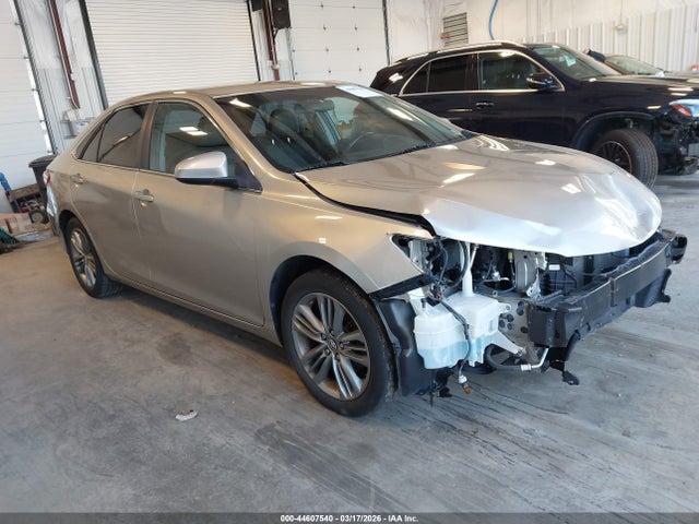 Salvage Toyota Camry Image