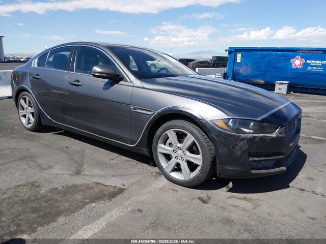 Salvage Jaguar XE Image