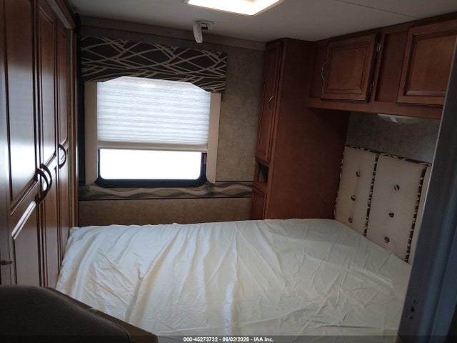 Ford E-450