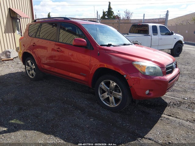 Salvage Toyota RAV4 Image