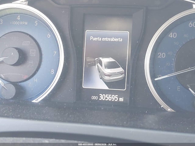 Toyota Camry Le
