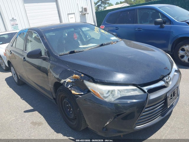 Salvage Toyota Camry Image