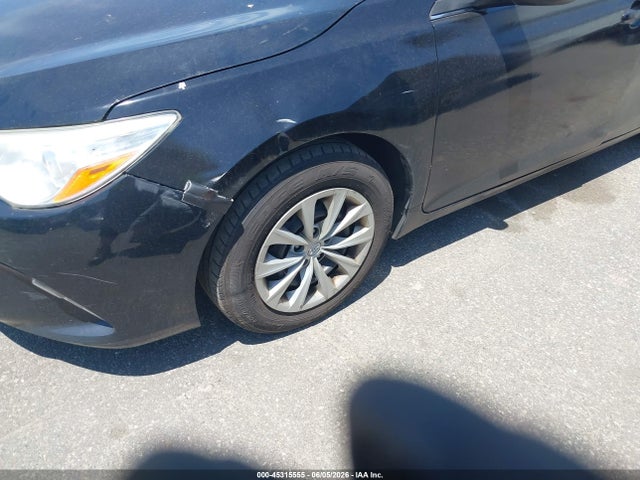 Toyota Camry Le