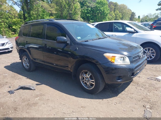 Salvage Toyota RAV4 Image