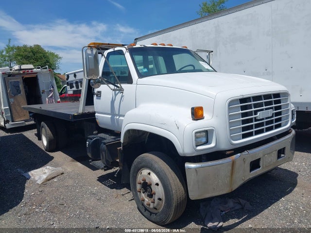 Salvage Chevrolet 6500 Image