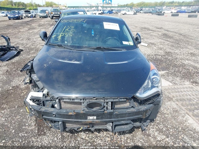 Hyundai VELOSTER Turbo