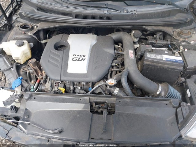 Hyundai VELOSTER Turbo