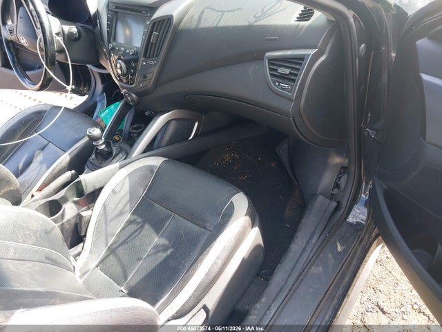 Hyundai VELOSTER Turbo