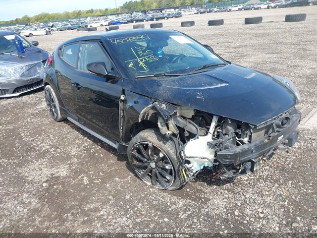 Salvage Hyundai VELOSTER Image
