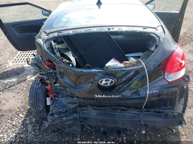 Hyundai VELOSTER Turbo