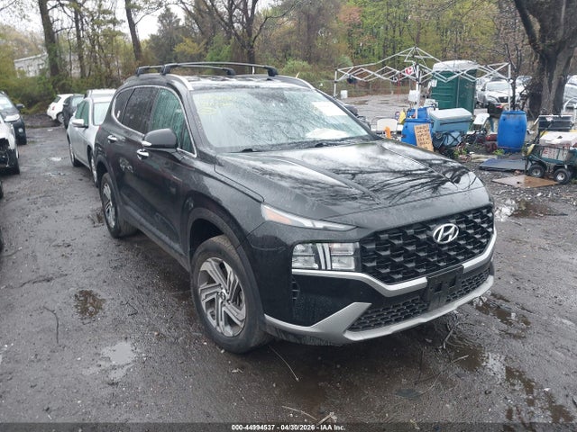 Salvage Hyundai SANTA FE Image