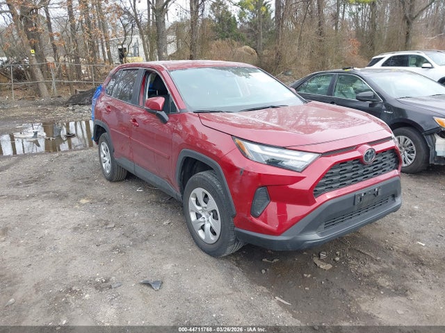 Salvage Toyota RAV4 Image